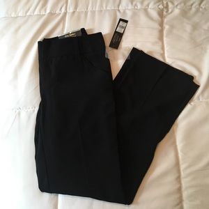 Daisy Fuentes Black Dress Pants NWT
